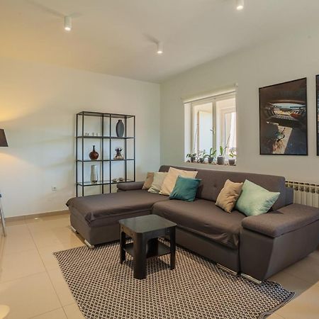 Apartman Petra Крес Екстериор снимка