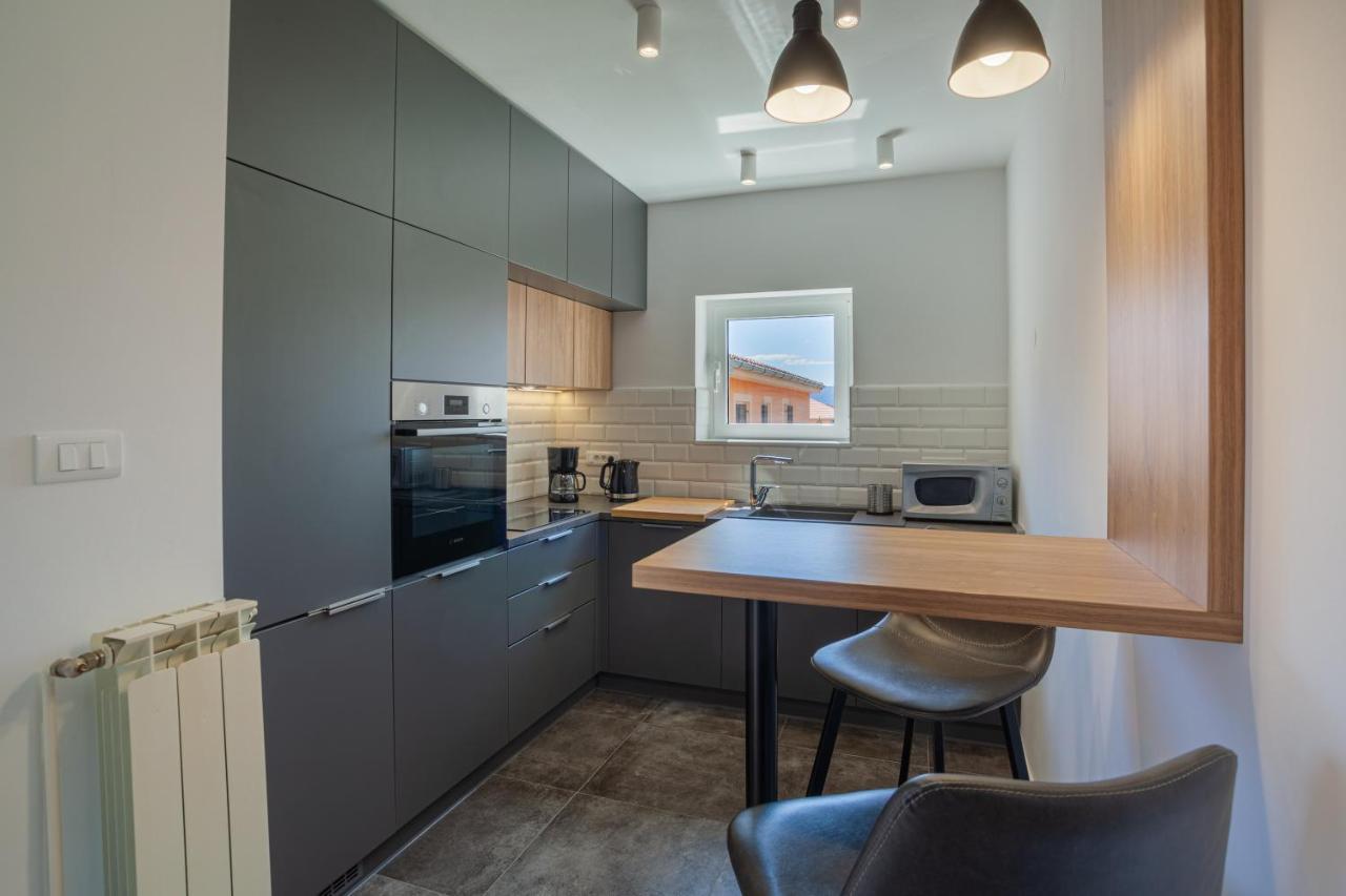 Apartman Petra Крес Екстериор снимка