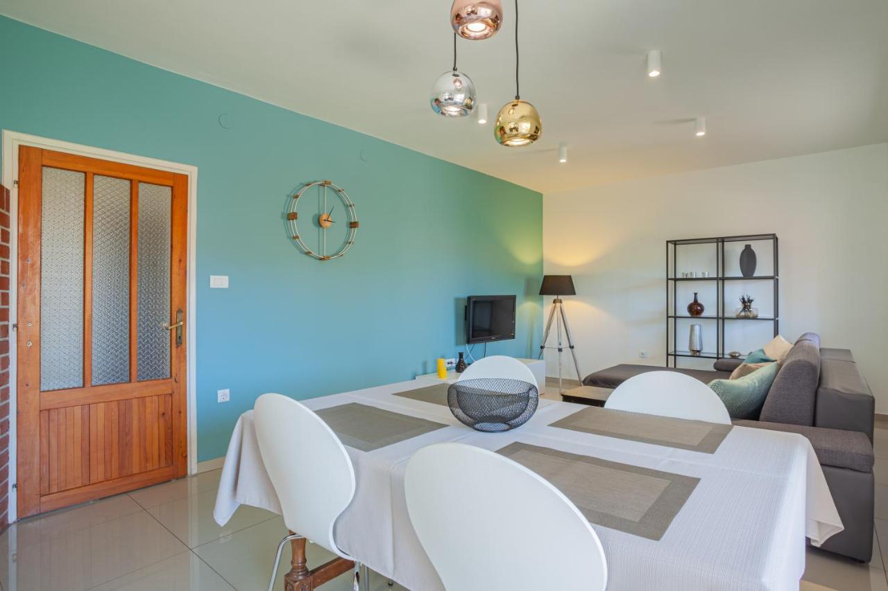 Apartman Petra Крес Екстериор снимка