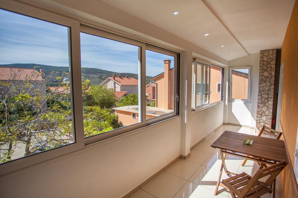 Apartman Petra Крес Екстериор снимка