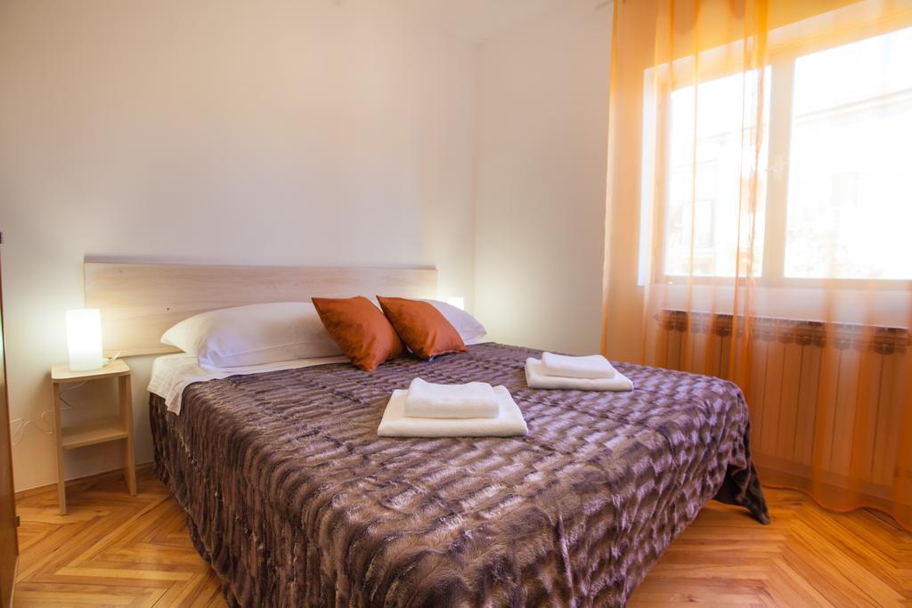 Apartman Petra Крес Екстериор снимка